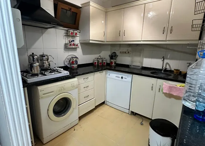 Villa Goerkem Suits & *